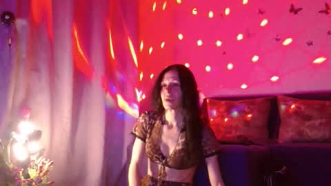 Elisa online show from 01/14/26, 06:35