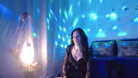 Elisa online show from 02/14/26, 06:26