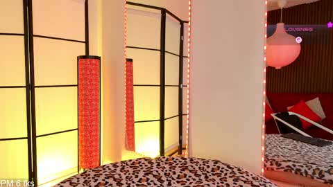 Elysia online show from 04/23/26, 08:44