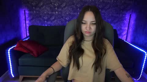 Snapshot of elyslunar_ chatting on 12/26/24, 07:03 Call me Elis online show from 12/26/24, 07:03