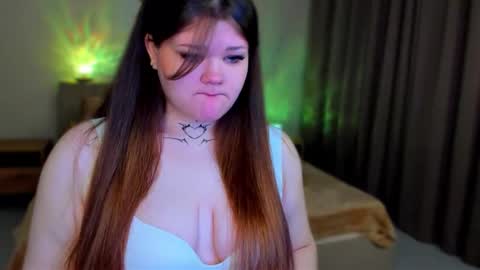 Eliza online show from 09/26/25, 03:10