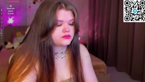 Eliza online show from 10/13/25, 02:55