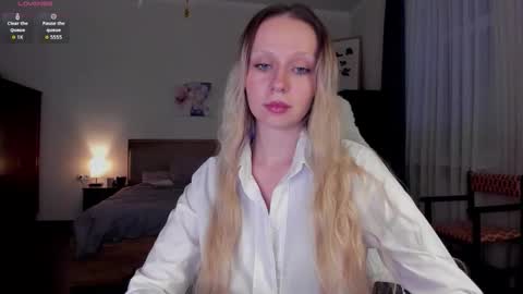 Emilie online show from 02/04/26, 04:24