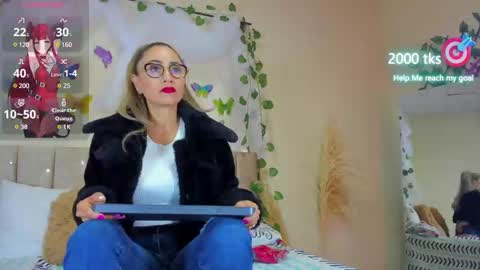 ema garcia  online show from 03/08/25, 02:30