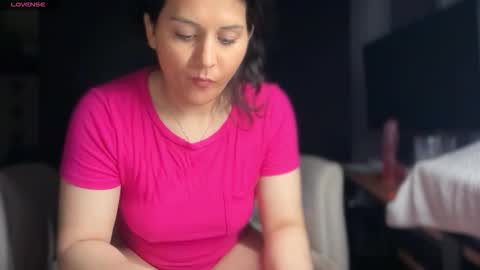 Ema Love online show from 01/10/26, 02:35