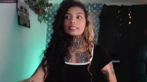 ema_ploxx online show from 10/25/25, 05:15