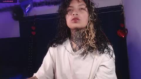 ema_ploxx online show from 03/18/26, 03:20