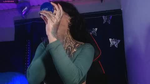ema_ploxx online show from 05/02/26, 12:48