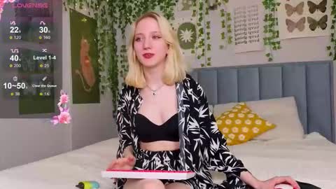 Emma online show from 12/05/25, 12:03