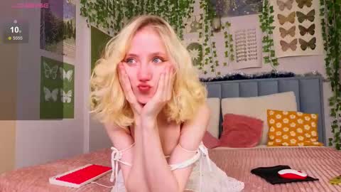 Emma online show from 12/18/25, 11:38