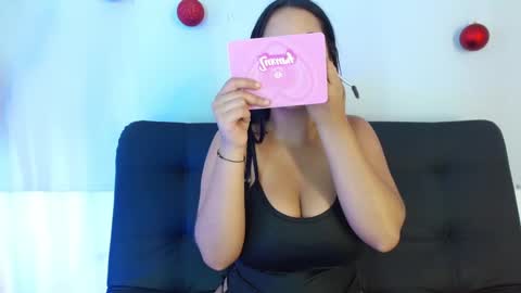 Ema Delacroix online show from 12/15/25, 08:24