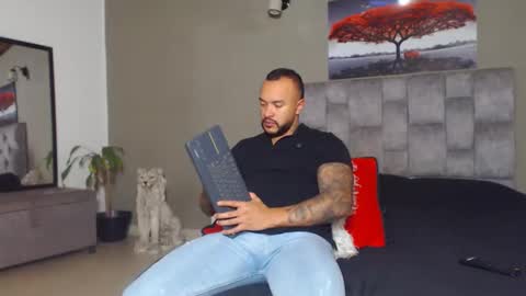 emanuelspencer online show from 10/20/25, 05:02