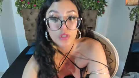 Emari online show from 04/24/26, 01:35