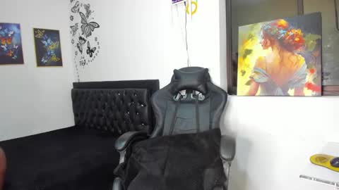 Snapshot of emattaylor chatting on 12/02/24, 11:12 . online show from 12/02/24, 11:12