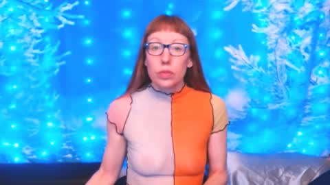 Snapshot of ember_starleena chatting on 01/20/25, 01:21 Ember Starleena online show from 01/20/25, 01:21