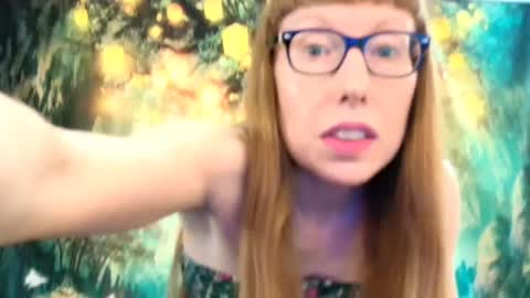 Snapshot of ember_starleena chatting on 11/20/25, 12:11 Ember Starleena online show from 11/20/25, 12:11