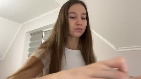 Snapshot of emberfamn chatting on 11/15/25, 10:48 Alina online show from 11/15/25, 10:48