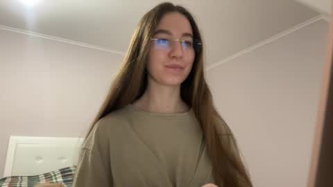 Alina online show from 04/14/26, 06:47