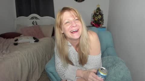 Ember Pheonixxx online show from 12/20/24, 06:29