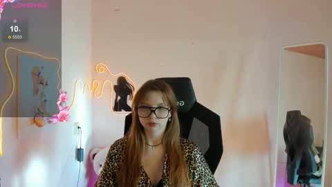 Snapshot of embervexen chatting on 03/02/26, 04:58 Ember online show from 03/02/26, 04:58