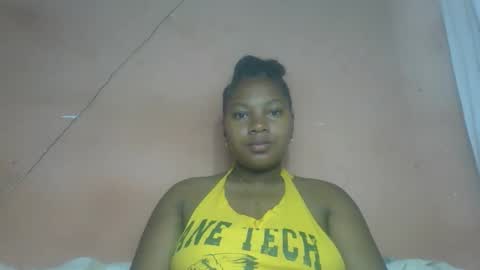 Snapshot of emeldah chatting on 01/10/26, 03:25 emelda online show from 01/10/26, 03:25