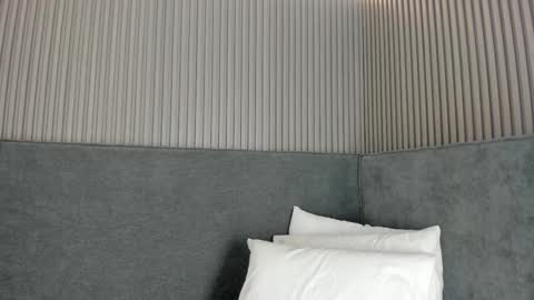 emelie_89 online show from 11/08/25, 11:54