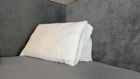 emelie_89 online show from 11/22/25, 11:53