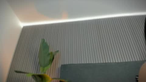 emelie_89 online show from 04/09/26, 11:59