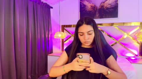 Snapshot of emelie_ch_ chatting on 05/17/26, 07:50 Emily online show from 05/17/26, 07:50