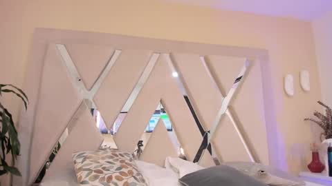 Emely online show from 03/12/25, 02:56