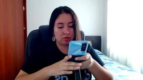 emely_sexx online show from 09/08/25, 04:50