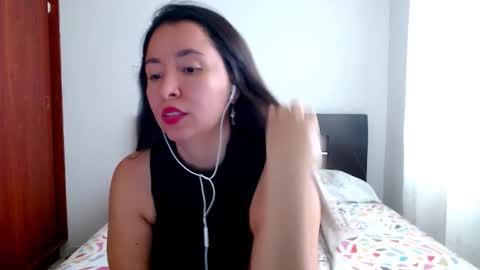 emely_sexx online show from 10/08/25, 04:15