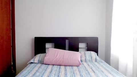 emely_sexx online show from 11/28/25, 05:04