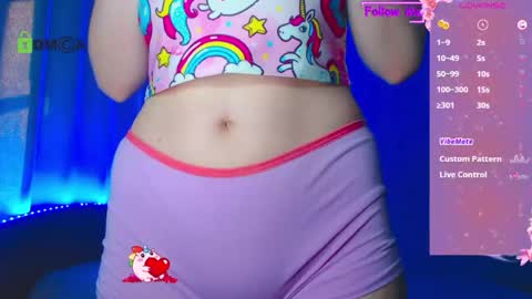 Snapshot of emelycrystal chatting on 05/06/26, 03:35 Emely online show from 05/06/26, 03:35