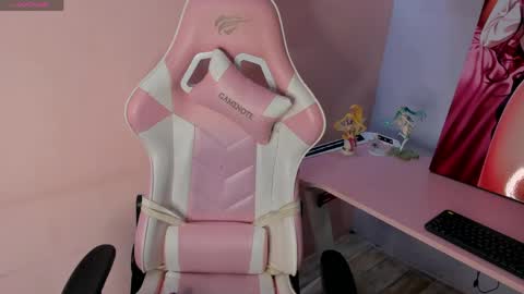 Emely online show from 03/17/26, 04:17