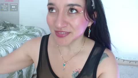Snapshot of emelyross_ chatting on 07/18/26, 08:34 emely ross online show from 07/18/26, 08:34