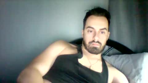 Snapshot of emgee88 chatting on 12/24/24, 05:05 emgee88 online show from 12/24/24, 05:05