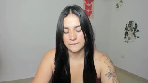 Snapshot of emi_blossom_ chatting on 03/18/26, 03:59 Emily online show from 03/18/26, 03:59