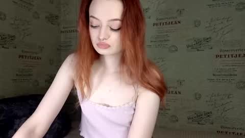 Emi online show from 10/19/25, 04:40