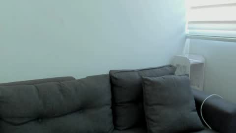 emi_royse online show from 06/24/26, 07:24