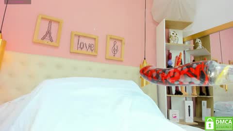 Snapshot of emi_sary chatting on 05/02/26, 07:41 Emily Sarai online show from 05/02/26, 07:41