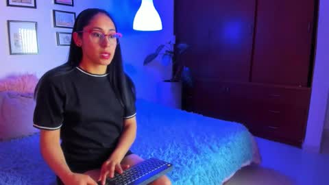 Emi online show from 02/26/26, 03:05