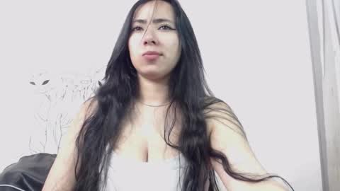 Antonella  online show from 11/25/25, 09:04