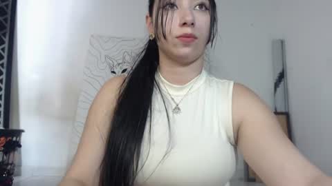 Snapshot of emiantonella_ chatting on 07/22/26, 08:11 Antonella online show from 07/22/26, 08:11