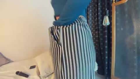 Snapshot of emigomez_ chatting on 01/18/25, 06:13 Emilia Gomez online show from 01/18/25, 06:13