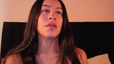 Snapshot of emigomez_ chatting on 11/10/25, 12:48 Emilia Gomez online show from 11/10/25, 12:48