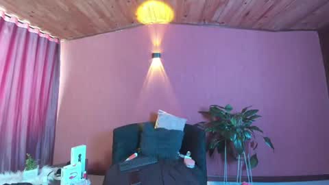 Snapshot of emigomez_ chatting on 07/19/26, 03:38 Emilia Gomez online show from 07/19/26, 03:38