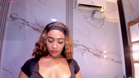 Emy online show from 02/04/26, 01:33