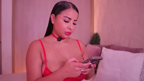    online show from 11/06/25, 06:31