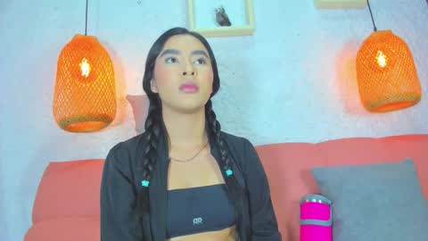 Emily online show from 11/04/25, 12:04